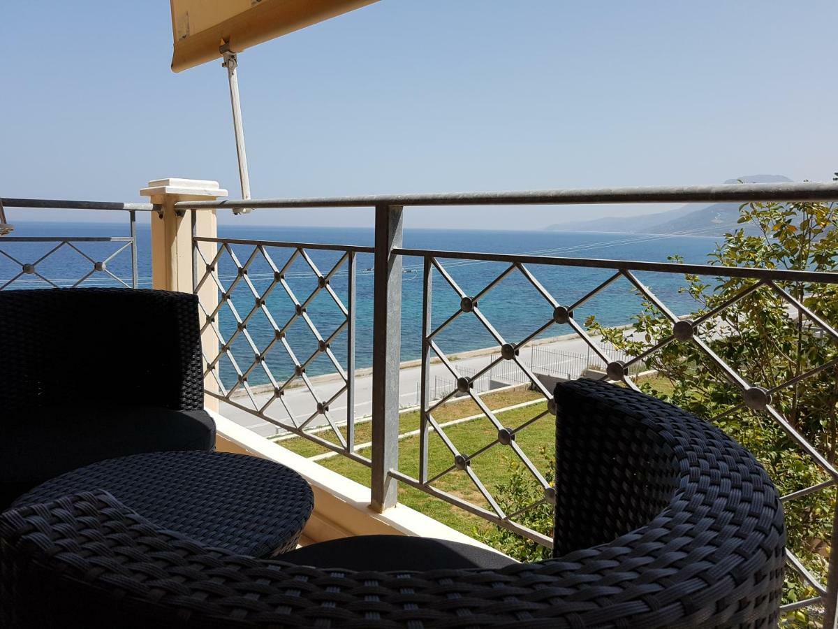 Villa Serafeim Кімі Екстер'єр фото